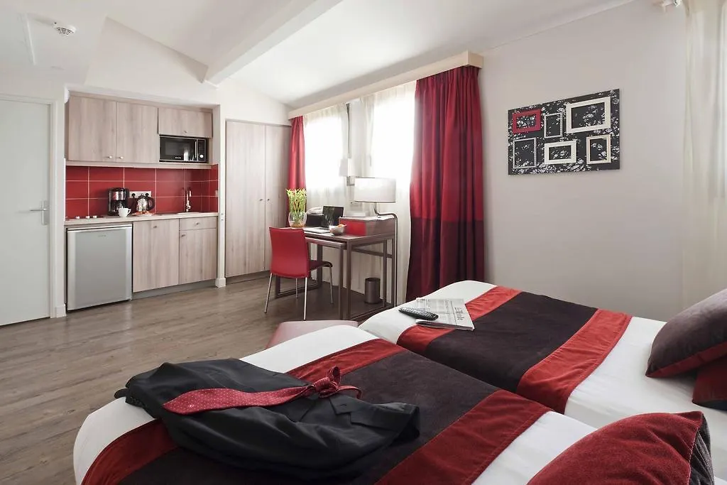 Aparthotel Adagio Aix-En-Provence Centre 4*,