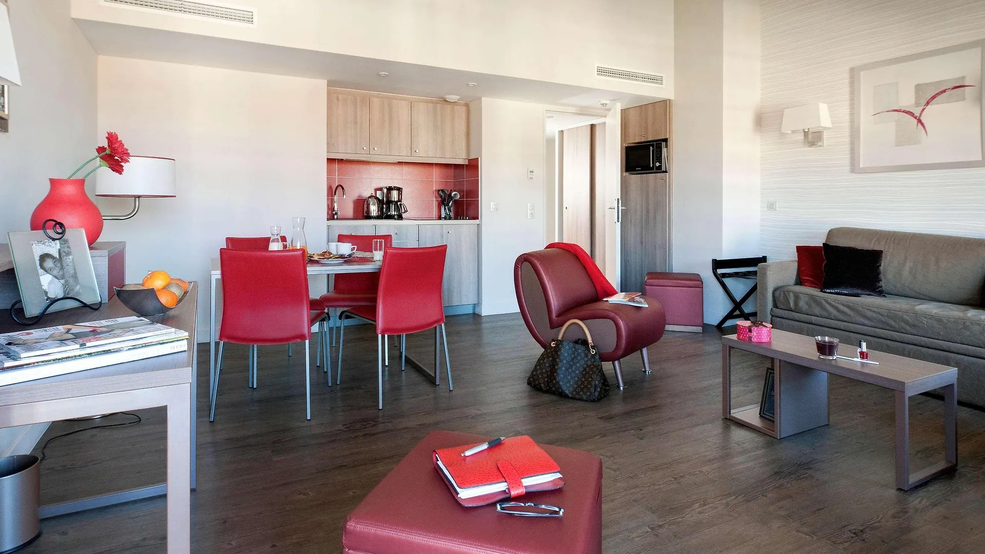 Aparthotel Adagio Aix-En-Provence Centre 4*,