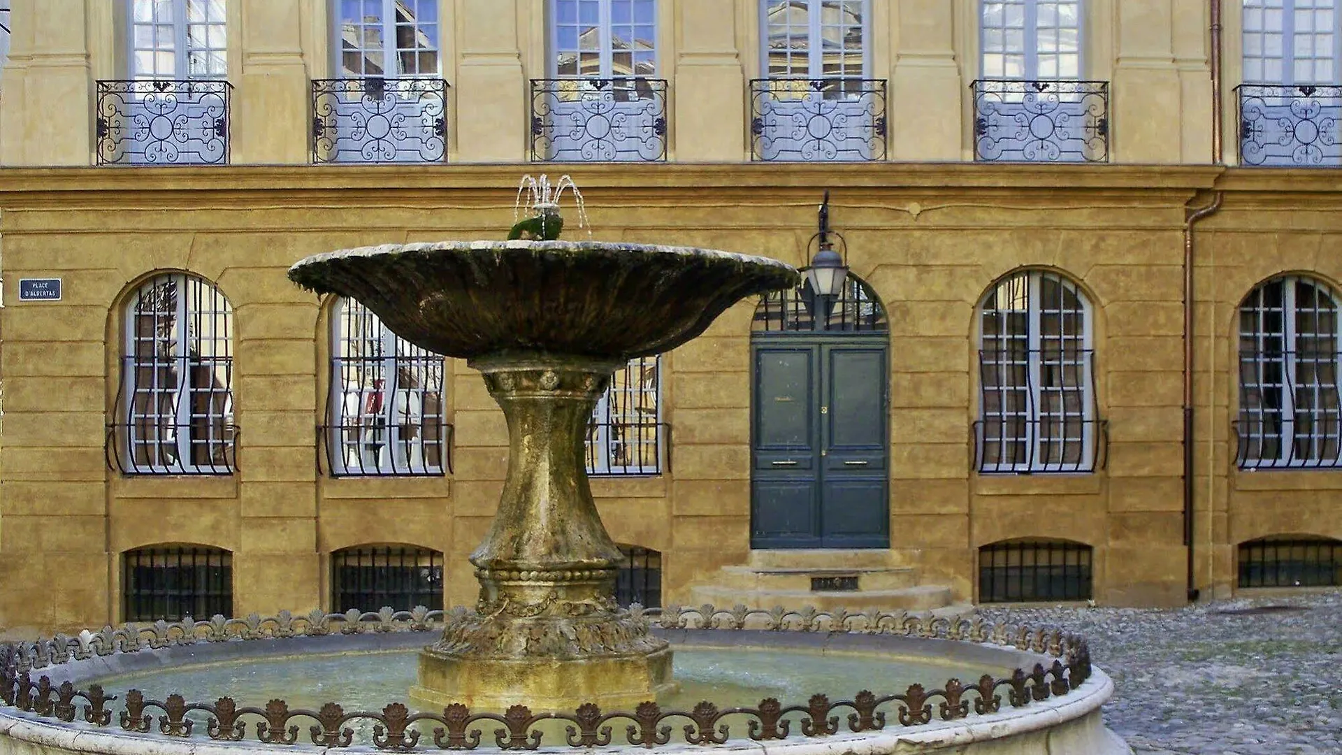 Aparthotel Adagio Aix-En-Provence Centre 4*,  France